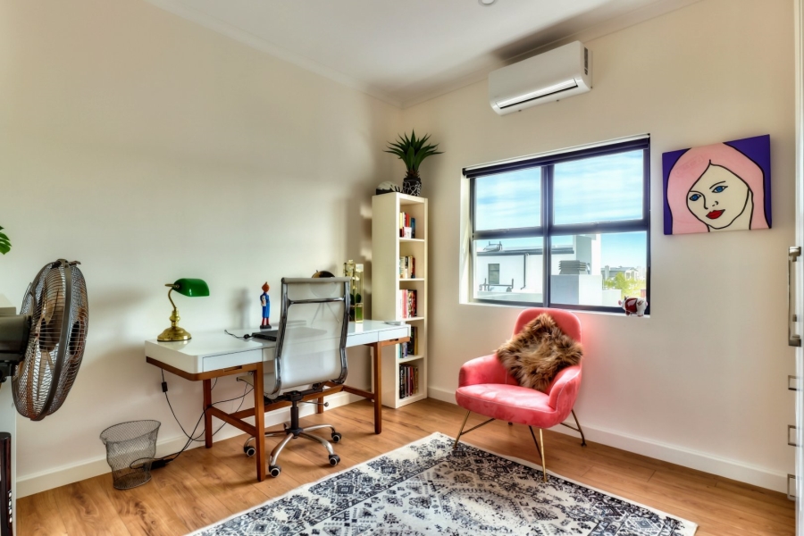 To Let 3 Bedroom Property for Rent in Sandown Western Cape